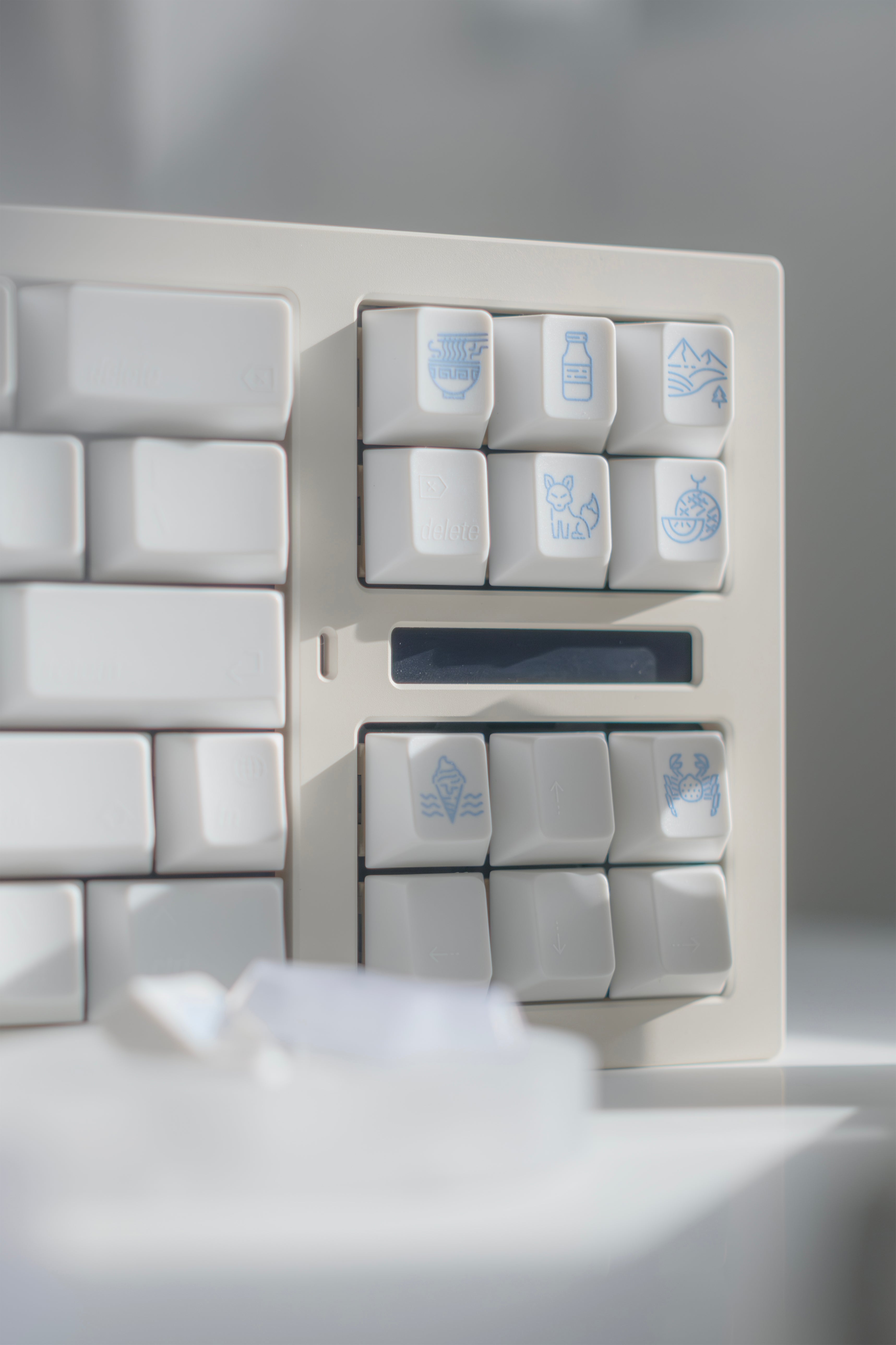 LeleLab Hokkaido White Keycap Set