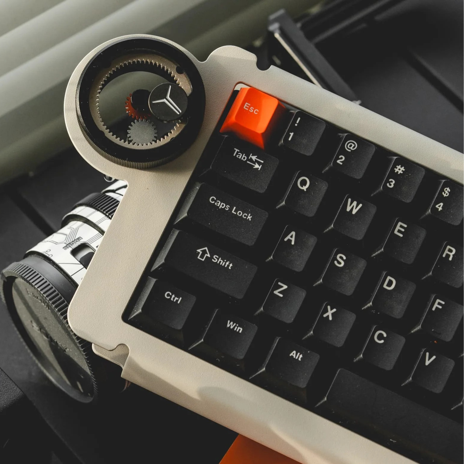 DRY STUDIO Ice Ring 63 RT HE Magnetic Switch 8K Wired Gaming Keyboard