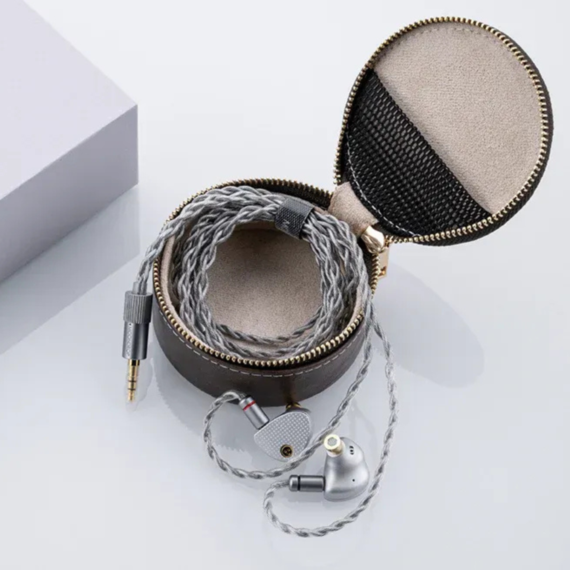 MOONDROP ARIA2 Dynamic Wired IEM In-Ear Monitor Headphones with 0.78mm 2-Pin Detachable Cable