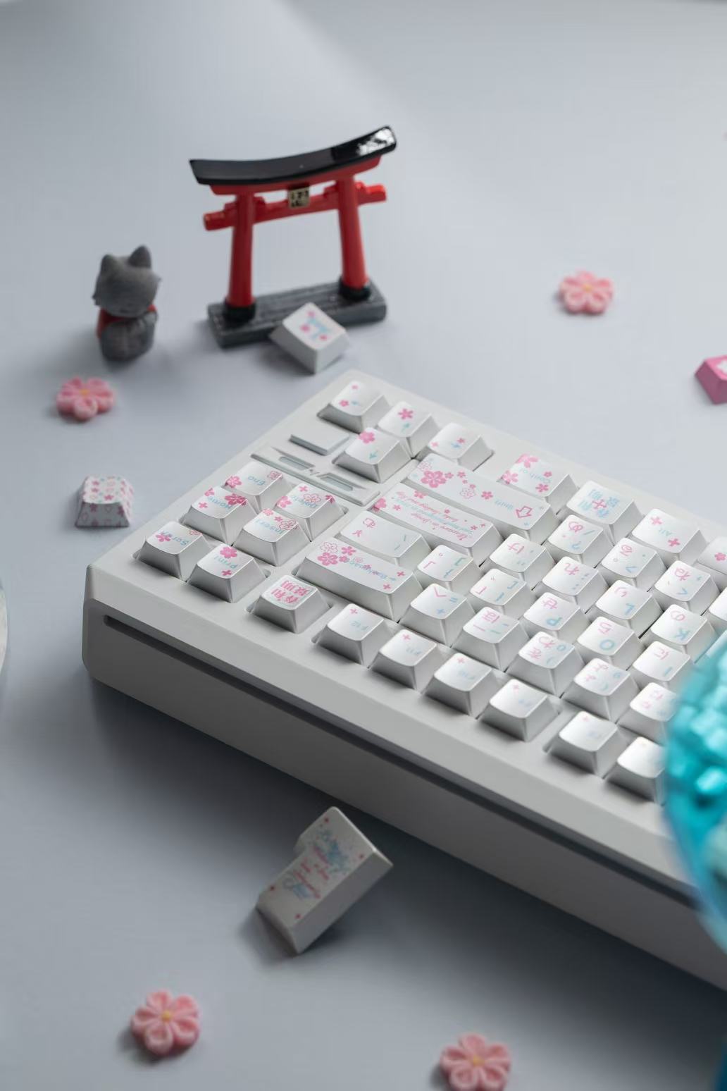 Soulrose Mild Spring & Radiant Scenery OEM Profile PBT with Special Pearlescent Coating
