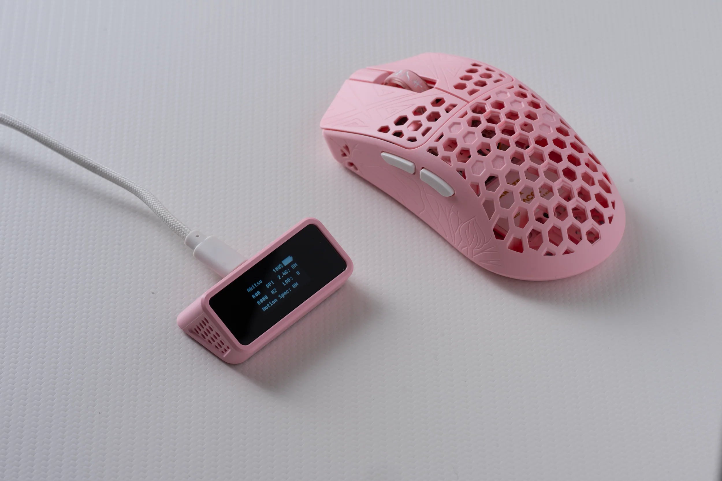 TENKO®-AKITSU Pink Carbon Fiber 8K Wireless Gaming Mouse（Pre-Order）