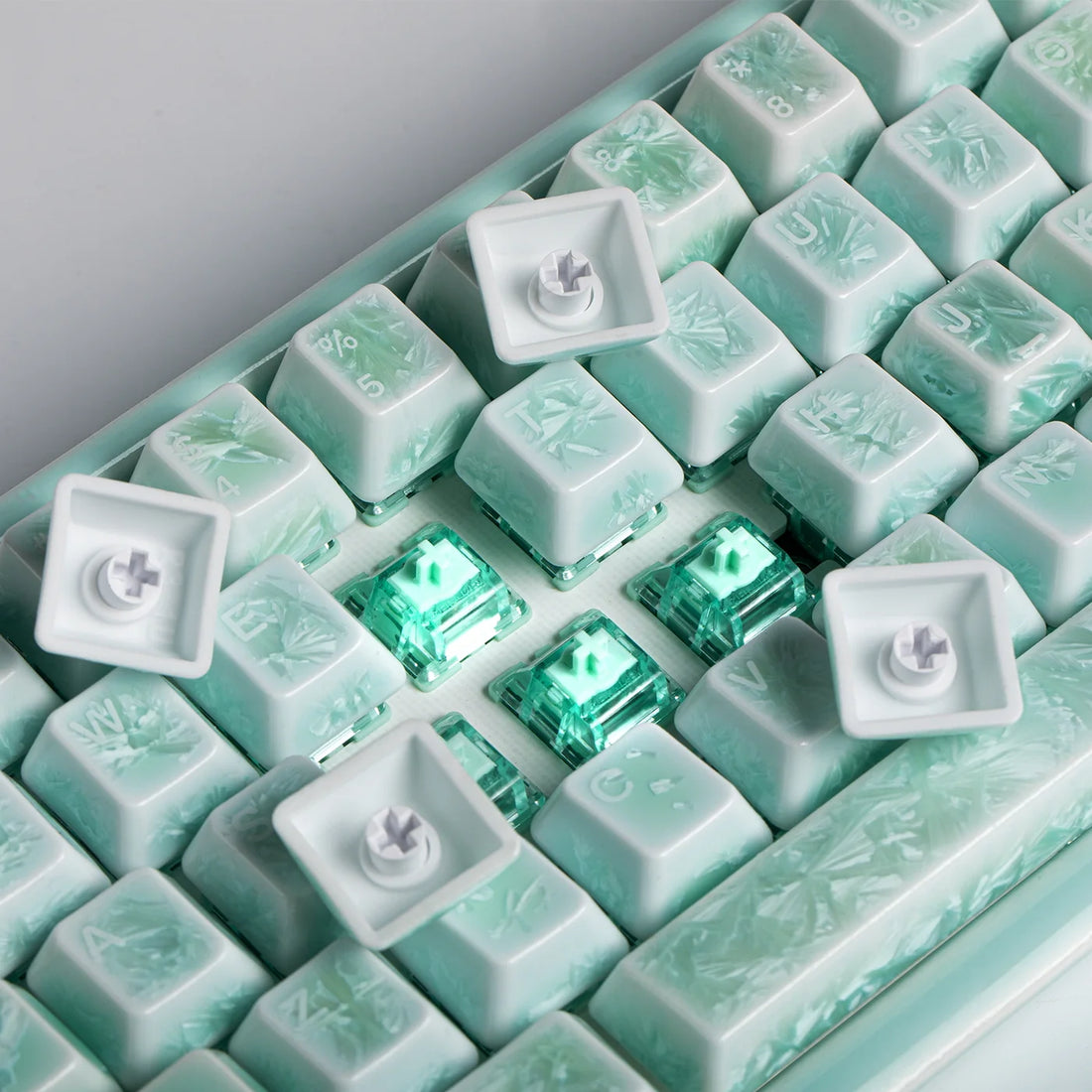 Peak60 HE ceramic keyboard RGB illumination