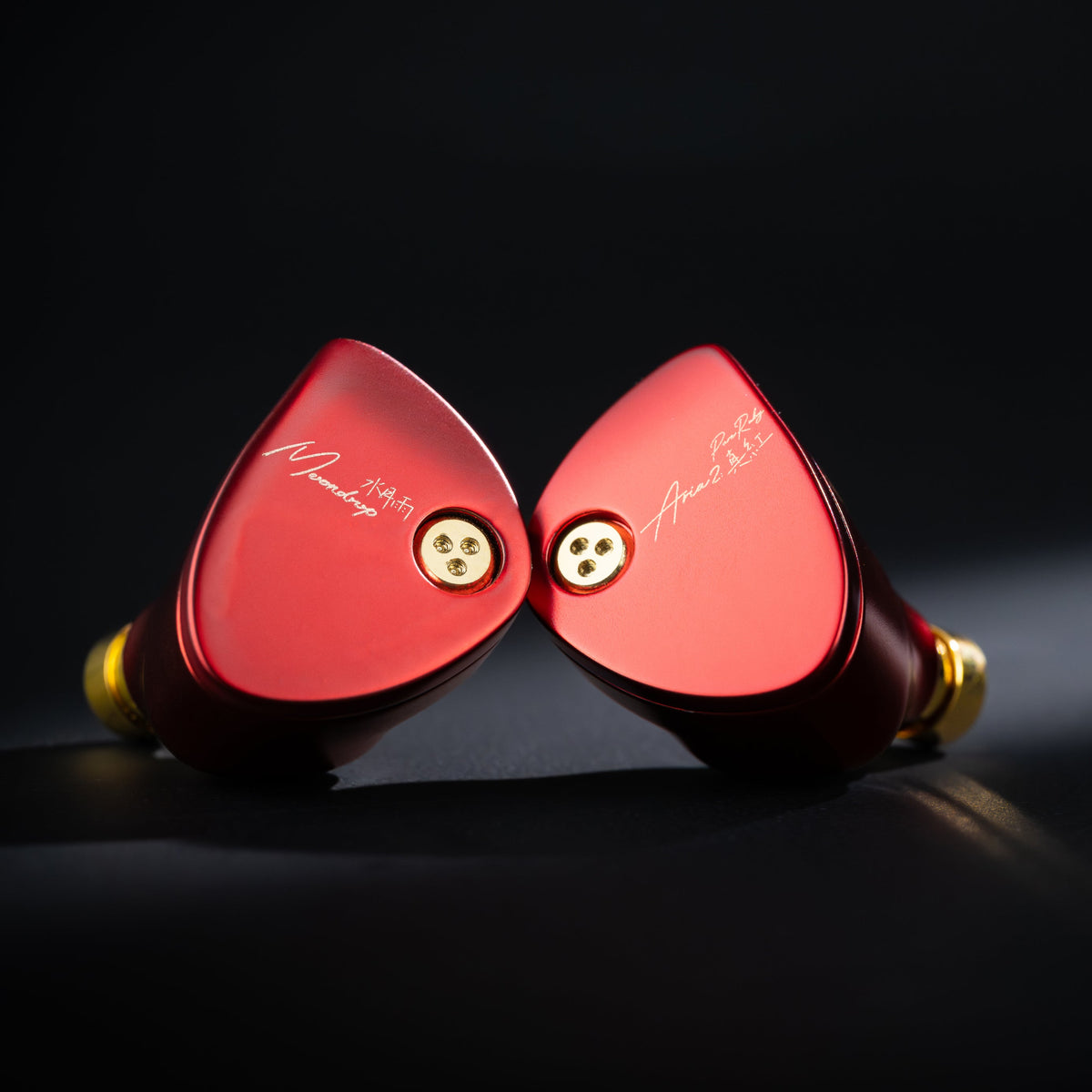 MOONDROP ARIA2 - A closer look at the red finish