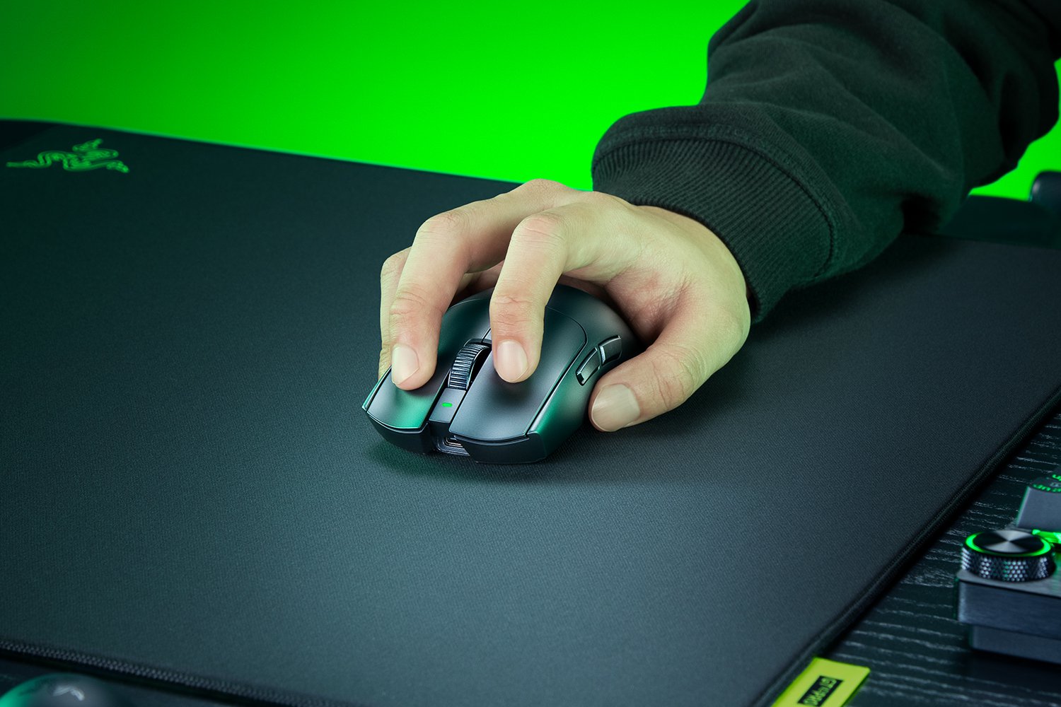 Razer Viper V4 Pro Wireless Gaming Mouse