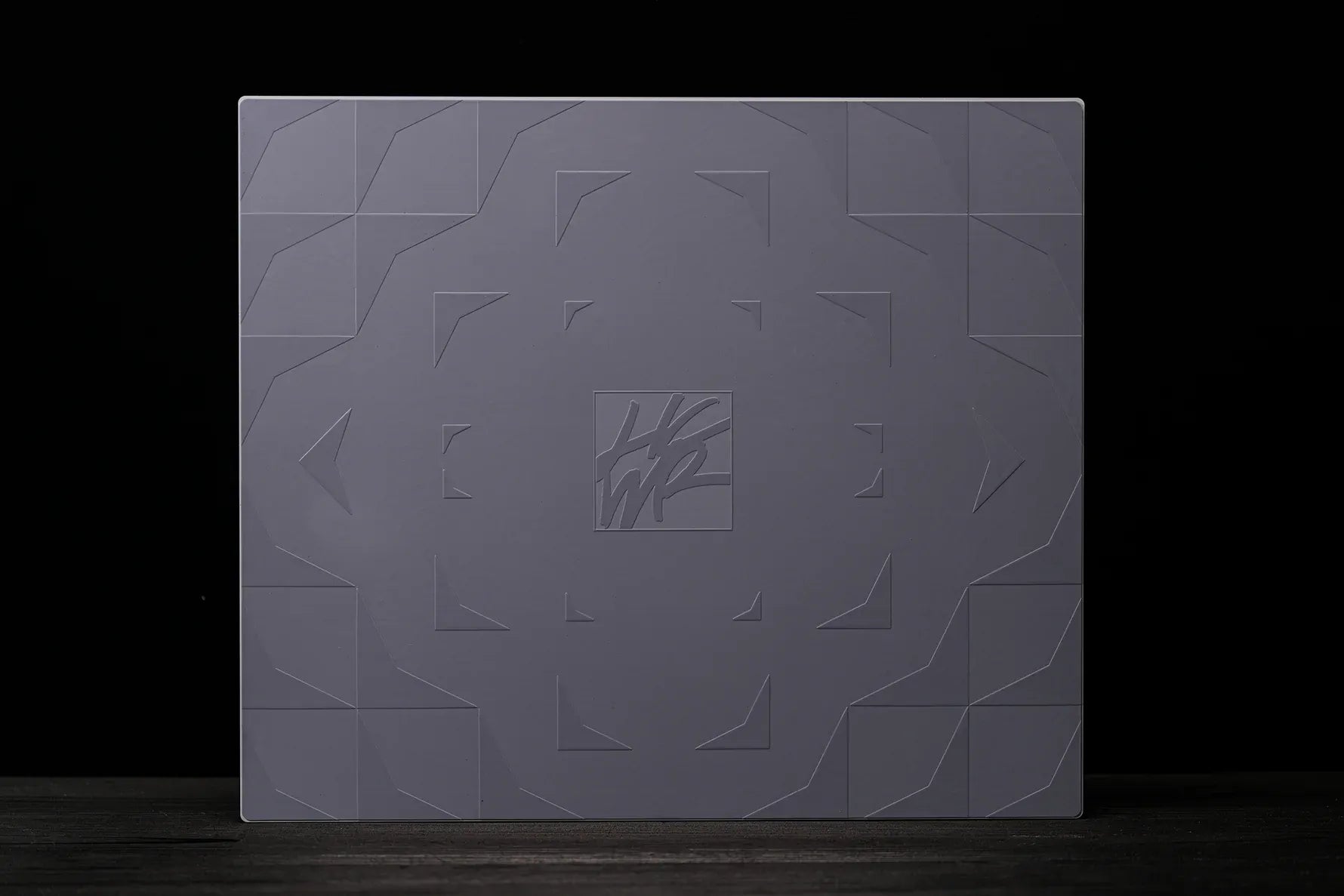 ARBITER STUDIO x HACHIWARE Ice 490x420x2mm Glass Mousepad